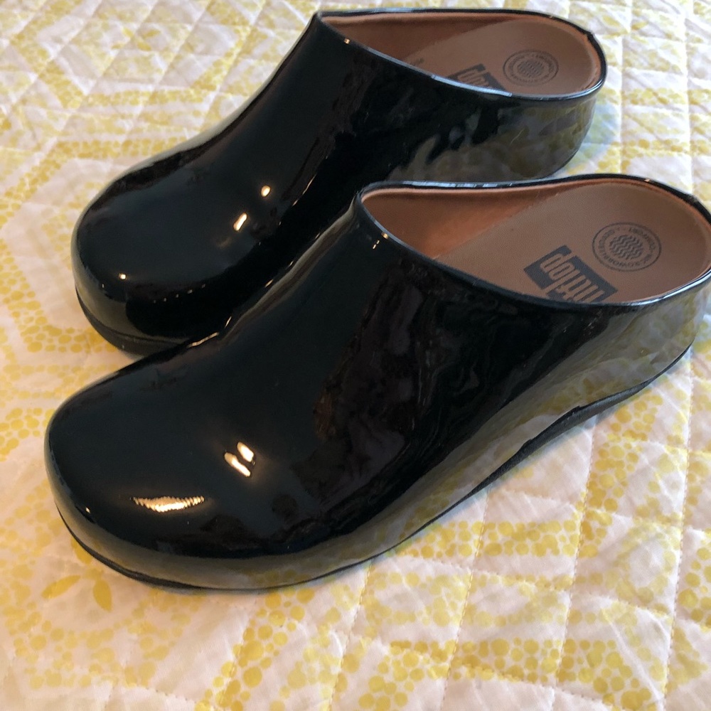 Clogs